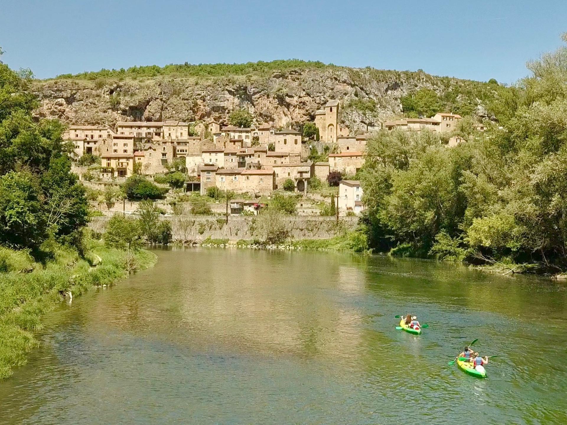Discover Canoeing routes from Millau Explore Millau