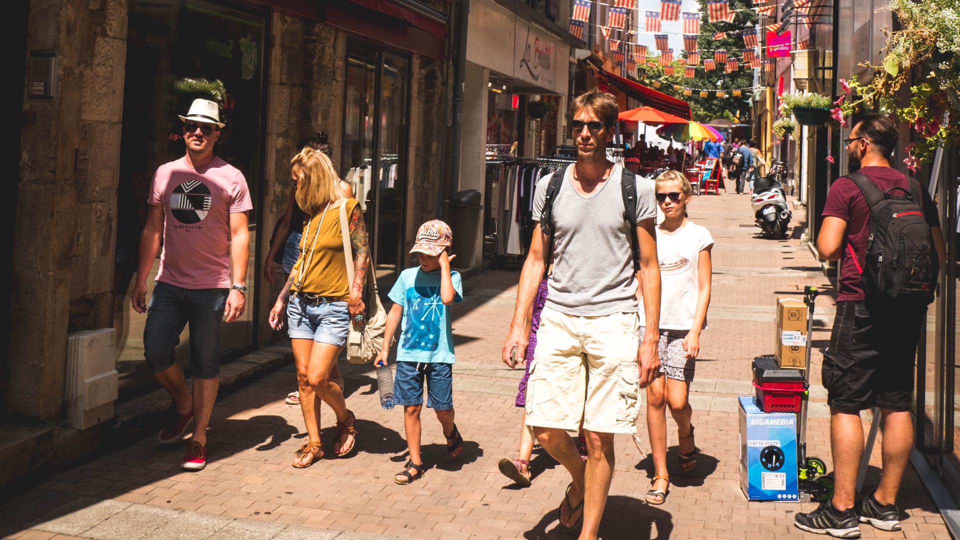 Rue De Millau Visite En Famille Noemie Calmels