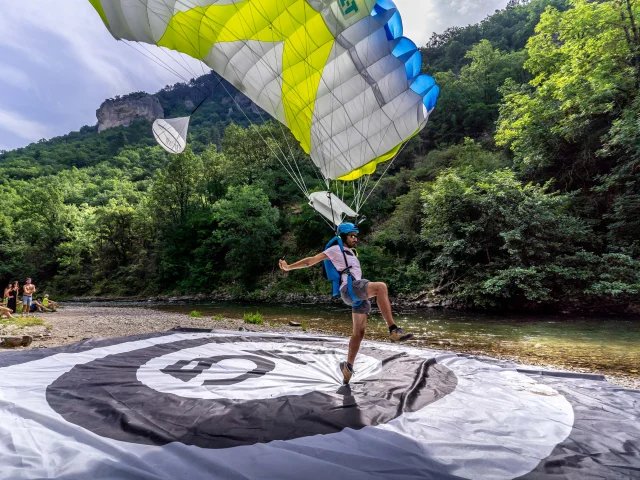 Base Jump Natural Games Explore Millau 12 2024 @ Alexandre Humbert