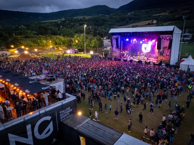 Natural Games Drone Enzo Planes